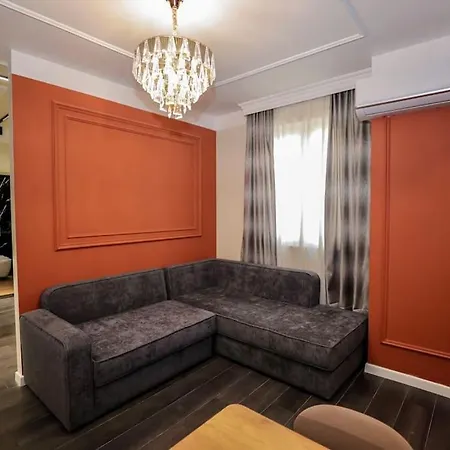 Apartment Miku - Contemporary 1 Bdr At Komuna E Parisit Tirana